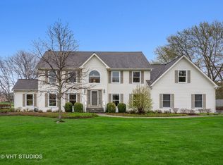23921 Beacon Dr, Lake Barrington, IL 60010