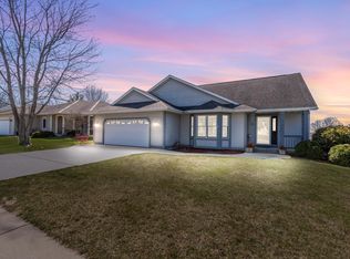 1245 Garfield LANE, Hartford, WI