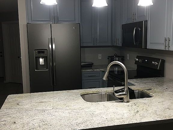 4th image of 1636 Windsor Oak Ct
