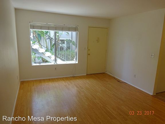 2nd image of 4750 Noyes St APT 117