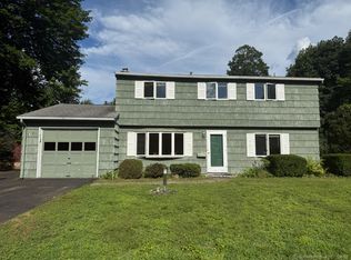 9 Meadow Brook Rd, Brookfield, CT 06804