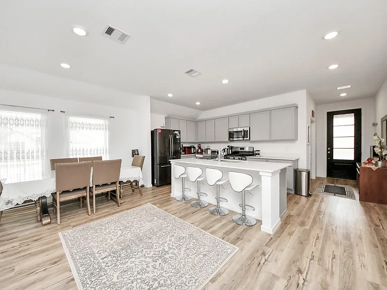 21927 Citrus Grove Ct — Photo 16