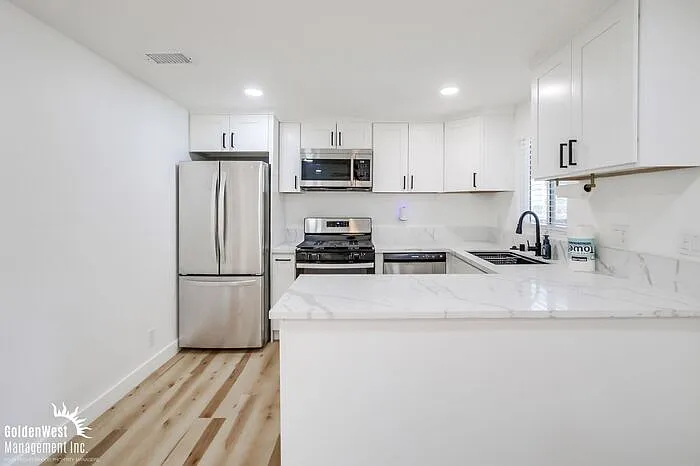 2313 Di Foss St — Photo 4