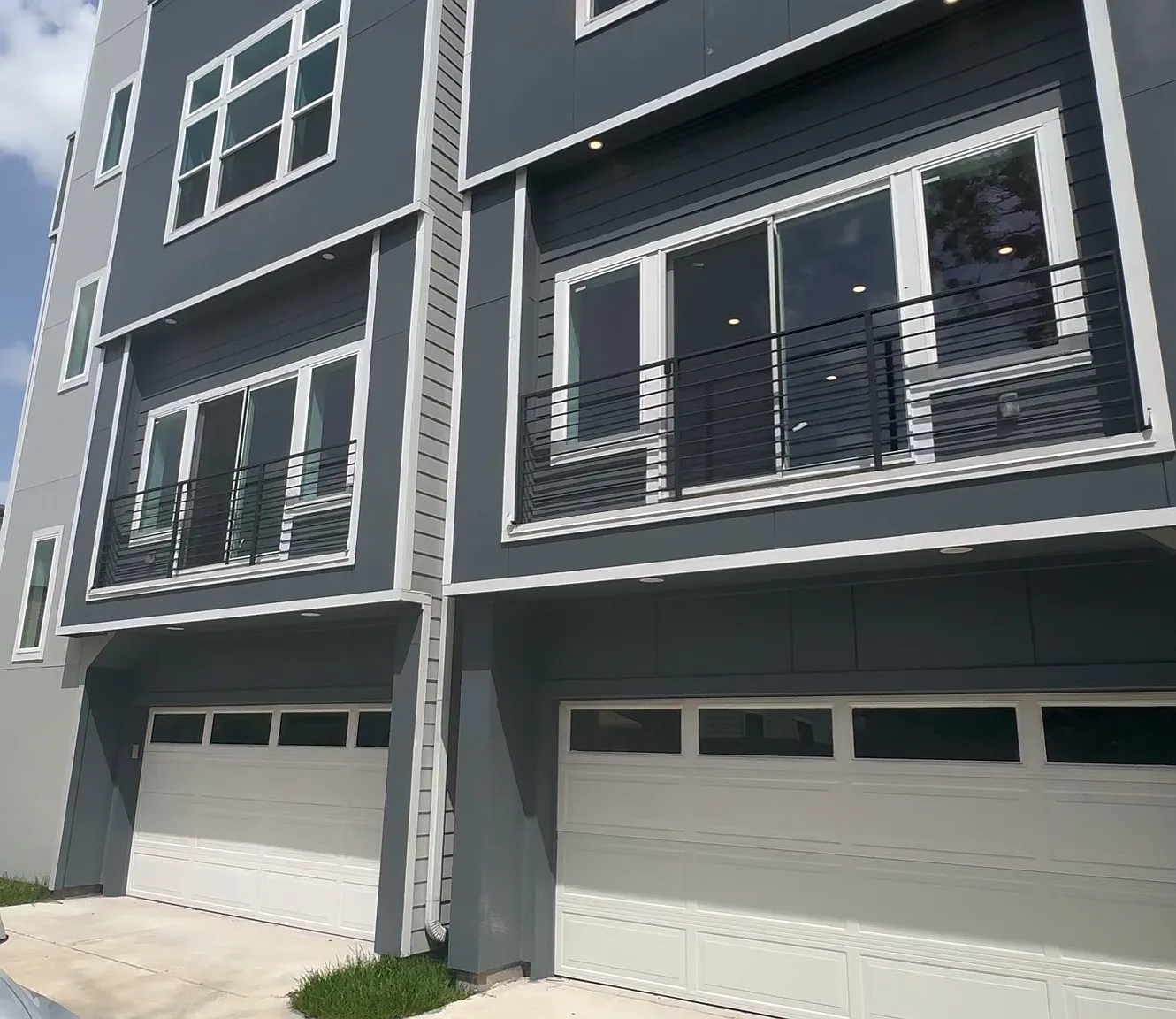 4 bed, 2212 sqft, $3,400 — Photo 1