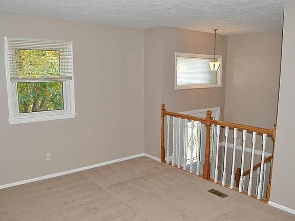 3rd image of 1296 Beulah Park