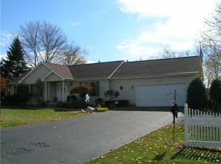 3460 Tamara Trl, Hermitage, PA 16148