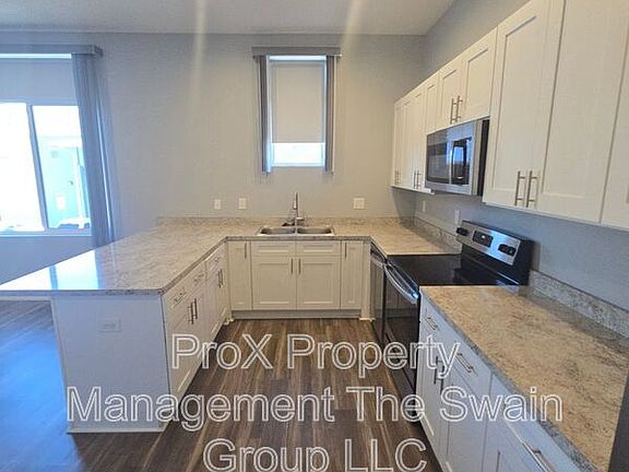 4th image of 760 Avenue C SW Unit 104