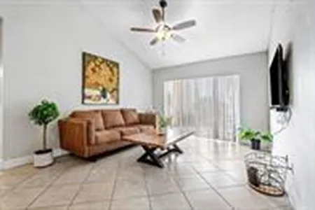 2620 S University Dr #309 — Photo 5