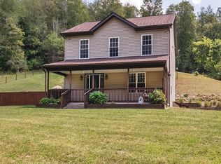 1928 Dime Rd, Vandergrift, PA 15690
