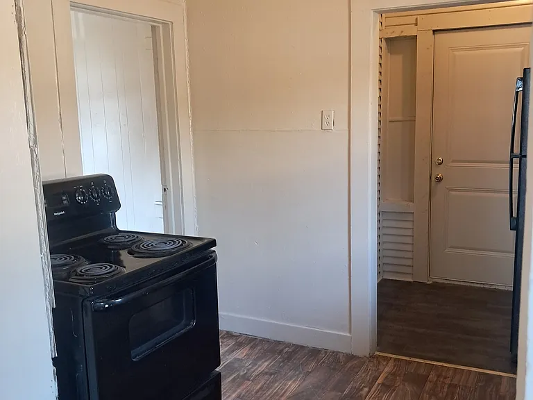 414 Gulf — Photo 15
