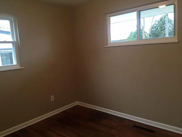 337 E Clearview Ave — Photo 12
