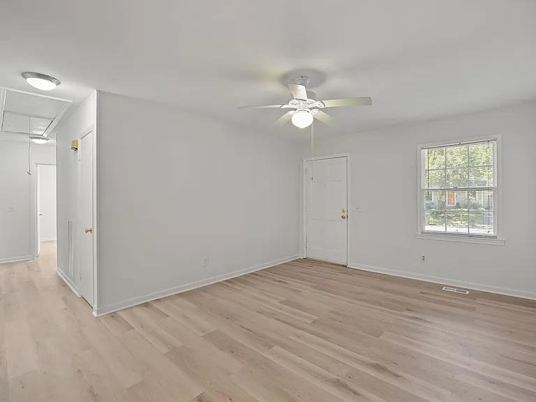 7444 Edenwood Ln — Photo 3