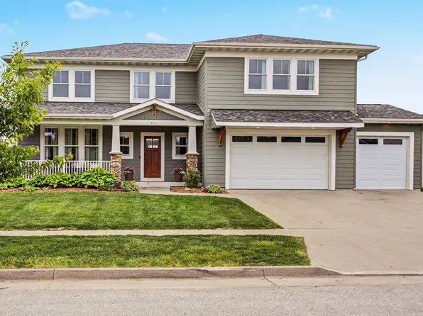 4111 Ballentine Dr, Ames, IA 50010