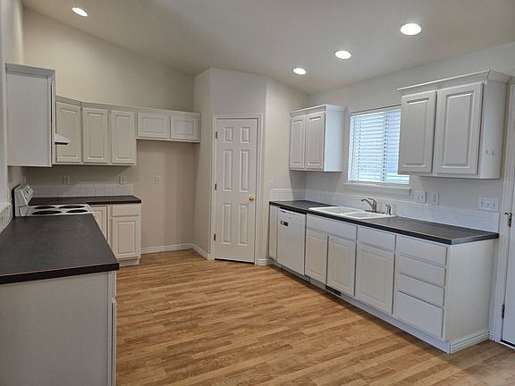 4th image of 1412 Northpointe Dr
