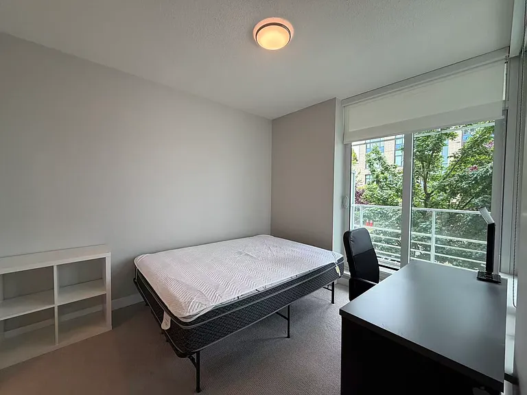 655 W 41st Ave #211 — Photo 5