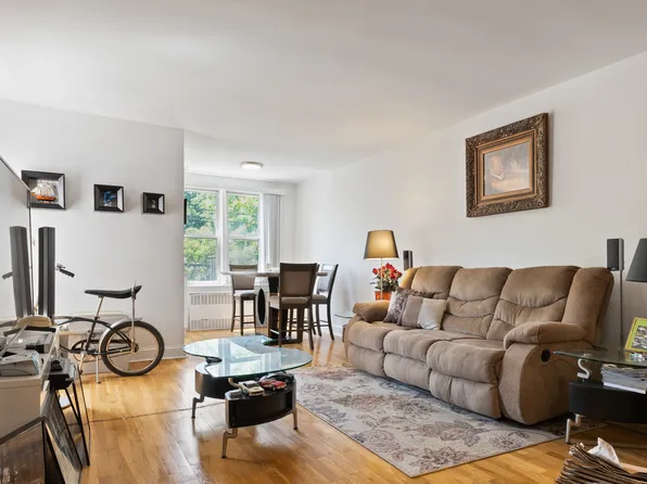 205 East 238th Street image 7 of 14