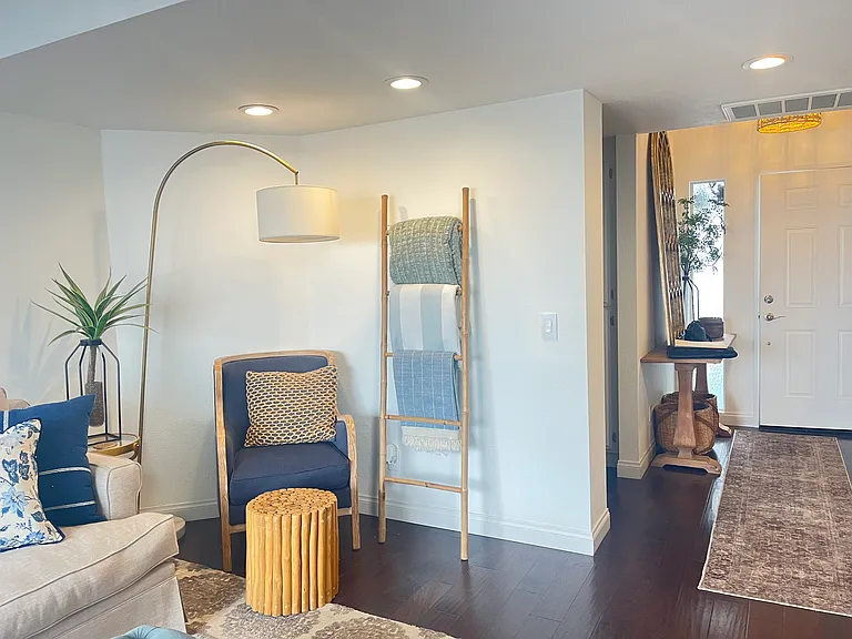 380 Foothill Rd — Photo 9