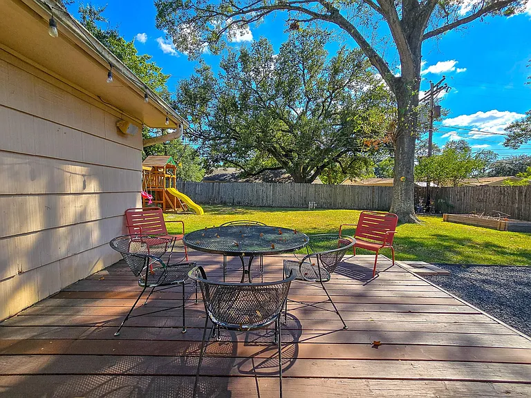 9507 Meadowbriar Ln — Photo 3