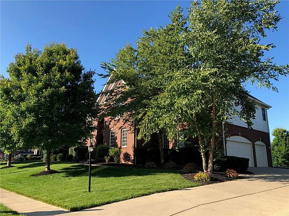 3rd image of 11854 Tarver Ct