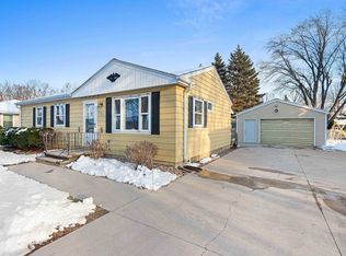 135 Blithe St, Green Bay, WI 54303