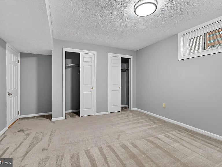 8405 Overlook St — Photo 34