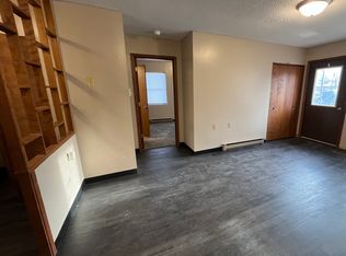 440 N A St APT 12, Fairfield, NE 68938