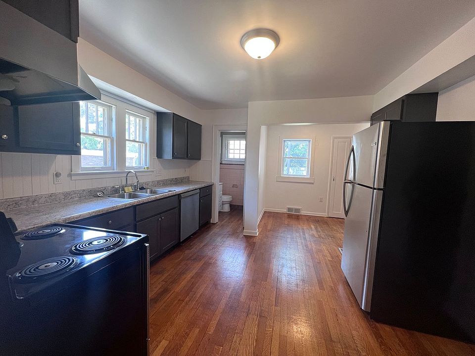 1st image of 2319 Lafayette Ave SE