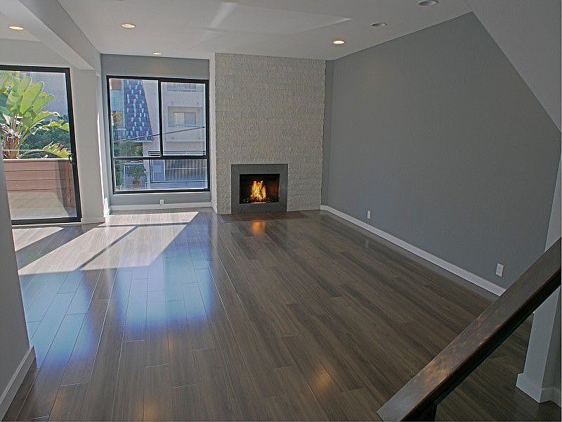 1st image of 11901 Laurelwood Dr
