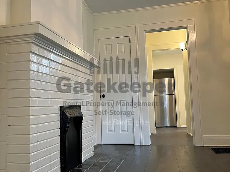1565 Walker Ave #B — Photo 7