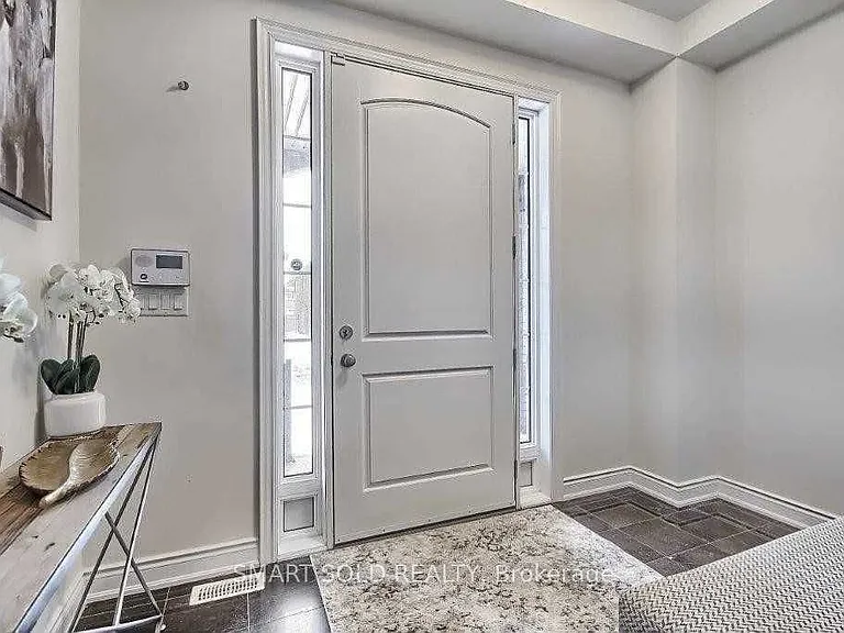7 Barletta Dr — Photo 3