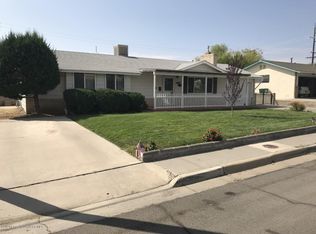 1809 Cliffside Dr, Farmington, NM 87401