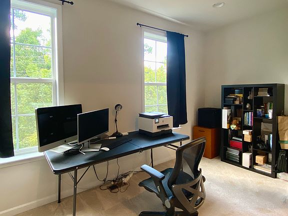 Office space in primary
