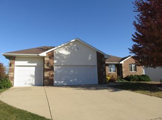 3105 143rd St, Urbandale, IA 50323