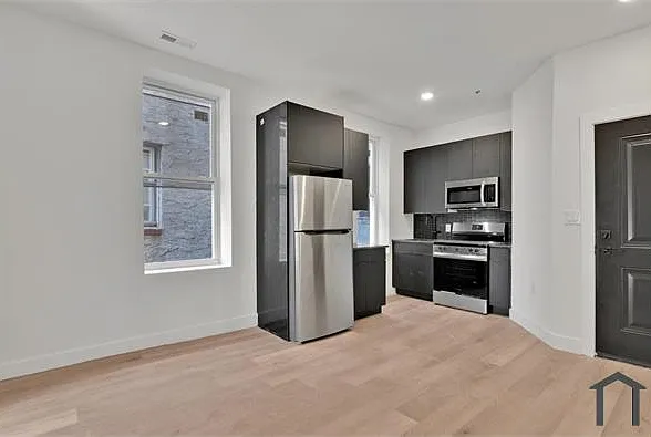 3138 N Broad St #4 — Photo 7