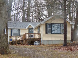 303 Crocus St, Delavan, WI 53115