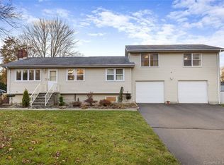 44 Ansonia Dr, North Haven, CT 06473