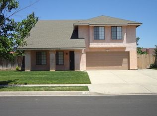 1431 Birch Ave, Clovis, CA 93611