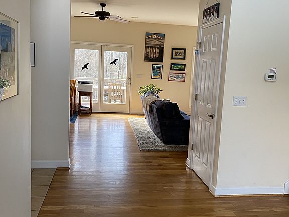 3rd image of 36 Wiggins Creek Dr