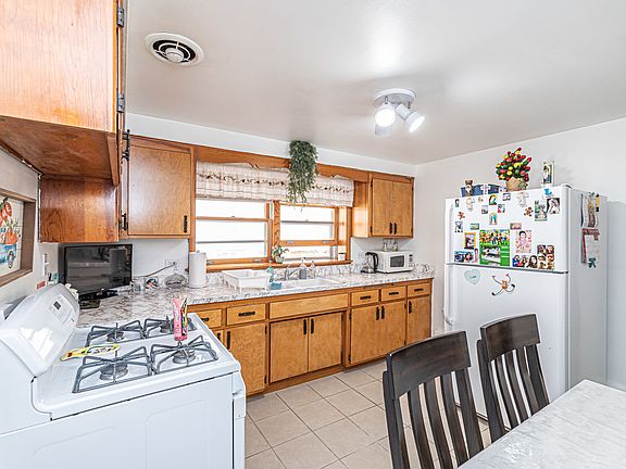 4th image of 8027 Knox Ave