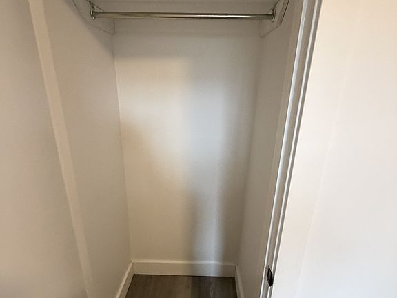 5th image of 227 Blackburn Ave #1-R3