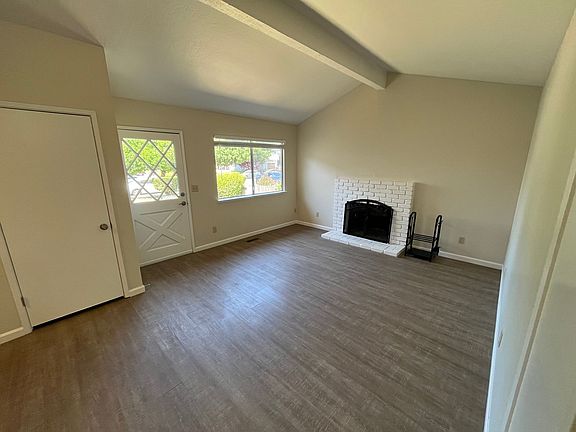 5th image of 17240 Markross Ct APT 1