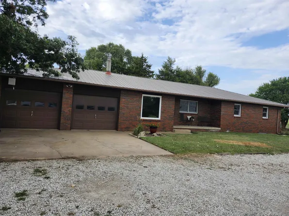 8093 161st Rd, Winfield, KS 67156