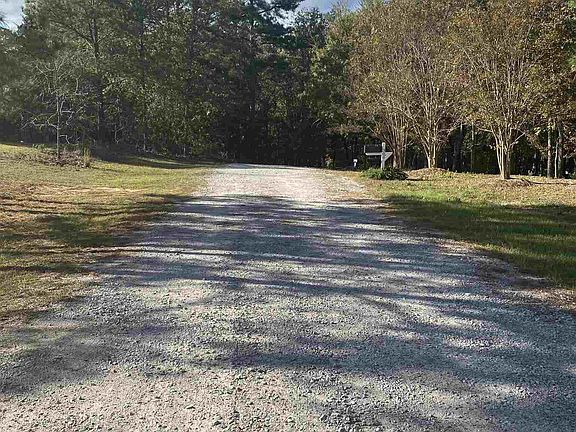 3rd image of 308 Longcreek Plantation Dr