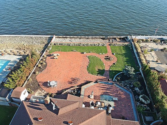 4th image of 24 Shoal Dr