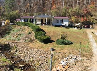 876 Wakenva Holw, Dante, VA 24237