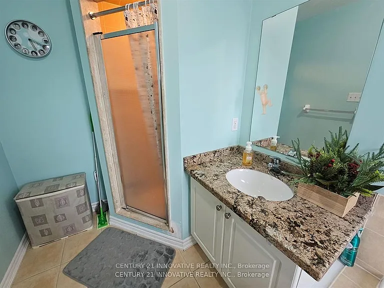 189 S Unionville Ave — Photo 19