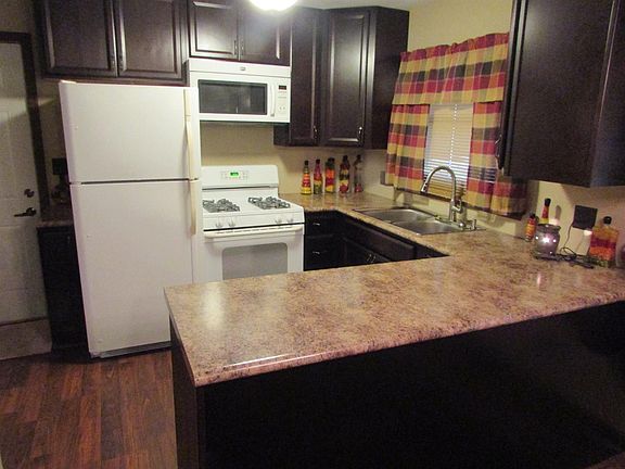 4th image of 5215 W Benton St