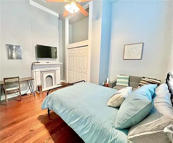 2415 Columbus St #D — Photo 5