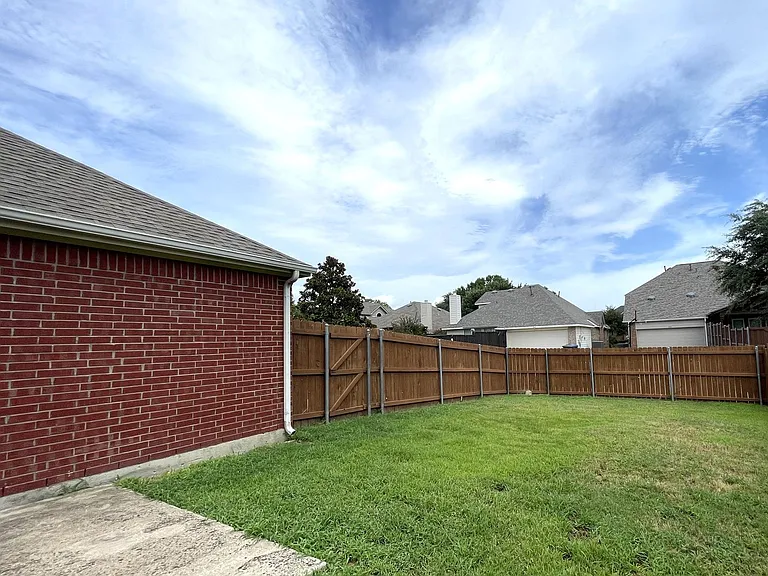 6000 White Pine Dr — Photo 21