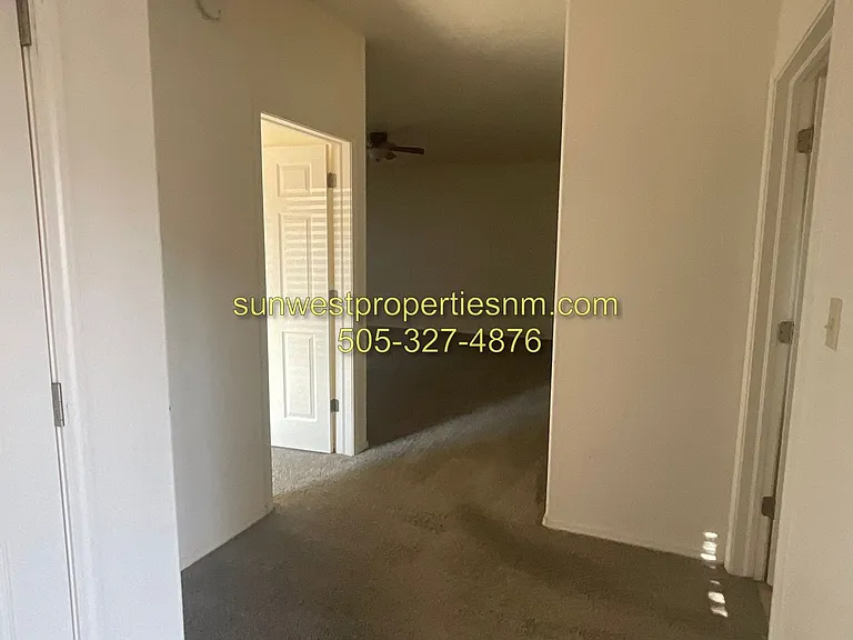 549 E Zia St — Photo 3
